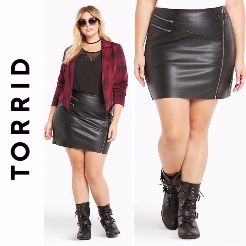 Torrid size 3 leather skirt